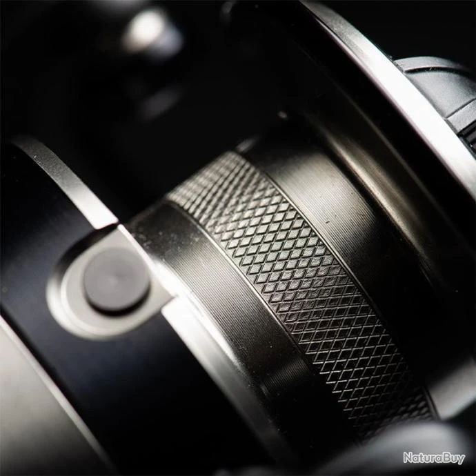 Moulinet Savage Gear SW Sgs8 5000 2 Moulinet Savage Gear SW Sgs8 5000 – Image 2